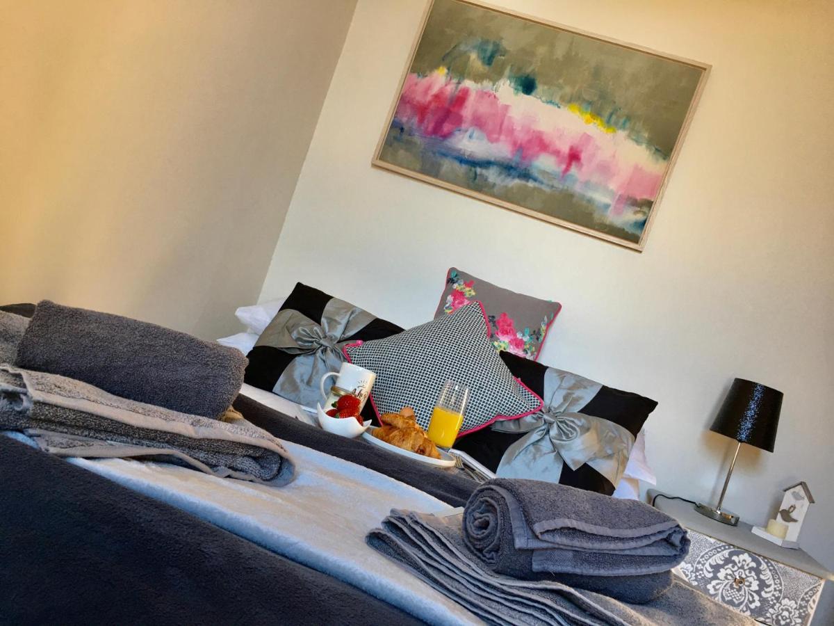 Cosy 2 Bedroom Central Apartment - Free Parking, Free Wifi Aberdeen Dış mekan fotoğraf