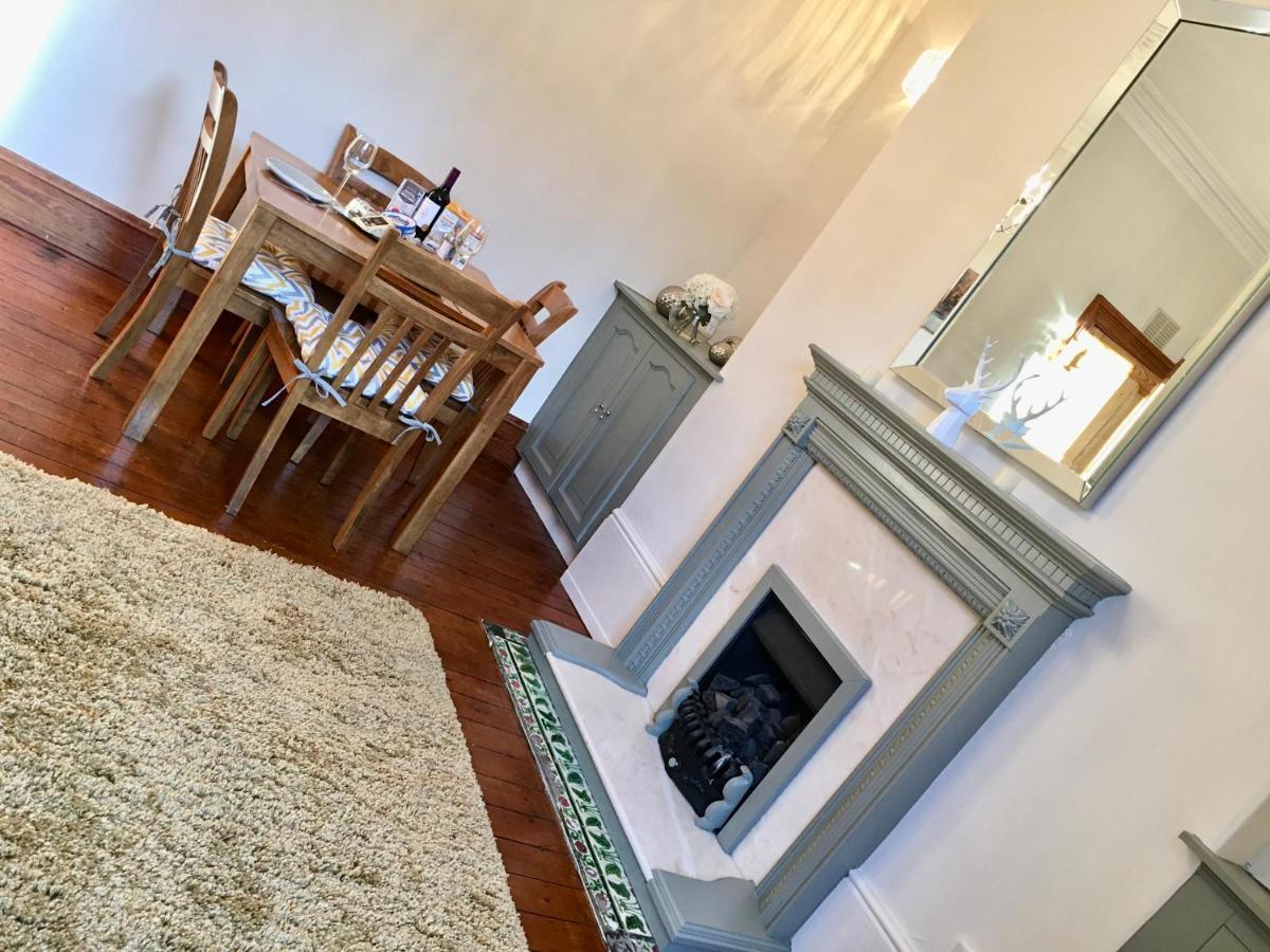 Cosy 2 Bedroom Central Apartment - Free Parking, Free Wifi Aberdeen Dış mekan fotoğraf